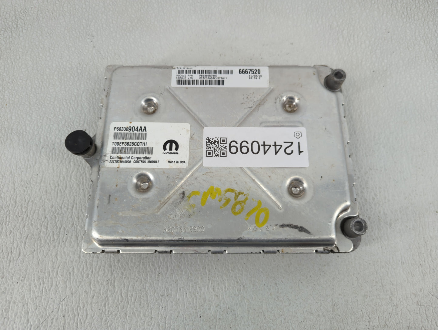 2018-2019 Chrysler 300 PCM Engine Control Computer ECU ECM PCU OEM P/N:P68330904AA Fits Fits 2018 2019 OEM Used Auto Parts -