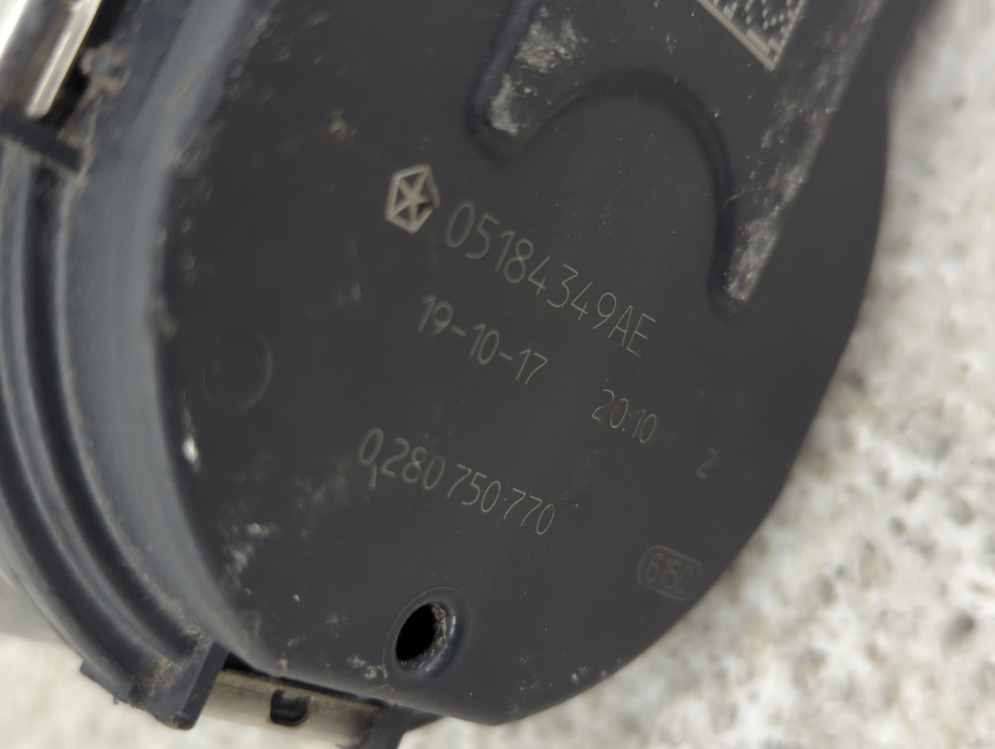2011-2022 Chrysler 300 Throttle Body P/N:0 280 750 770 051843494AE Fits OEM Used Auto Parts - Oemusedautoparts1.com