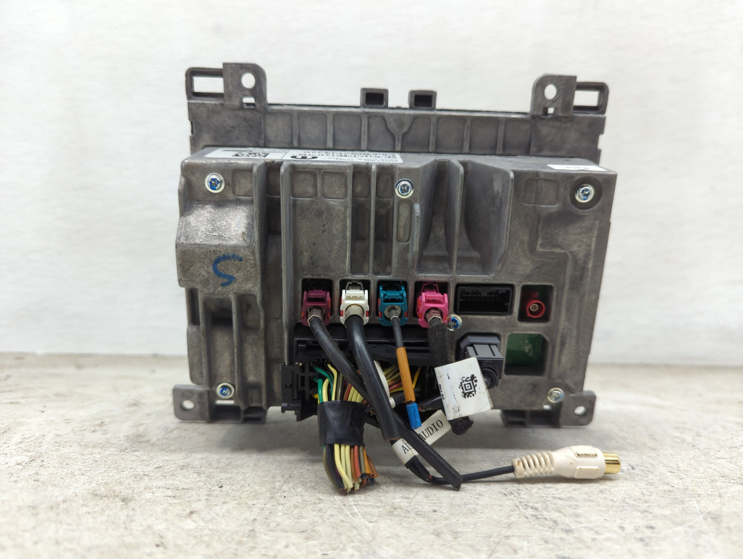 2019 Chrysler 300 Information Display Screen - Oemusedautoparts1.com