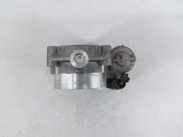 2017 Chrysler Pacifica Throttle Body P/N:05184349AC 05184349AE, 05184349AD Fits Fits 2011 2012 2013 2014 2015 2016 2018 2019 OEM Used Auto Parts