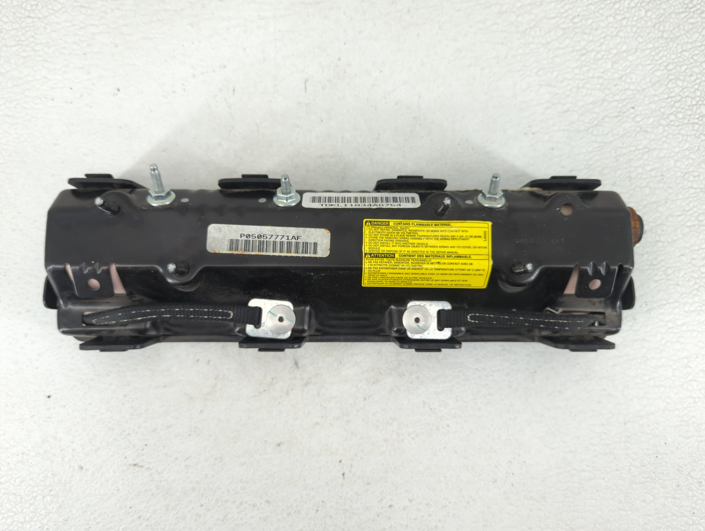 2013-2016 Chrysler Town & Country Air Bag Passenger Right Dashboard Oem - Oemusedautoparts1.com