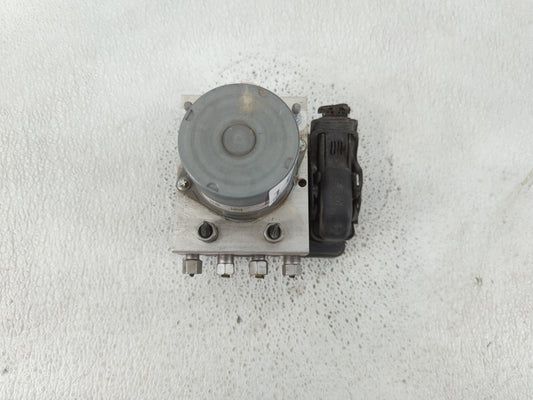 2019 Dodge Caravan ABS Pump Control Module Replacement P/N:P68443867AA Fits Fits 2015 2016 2017 2018 2020 OEM Used Auto Parts