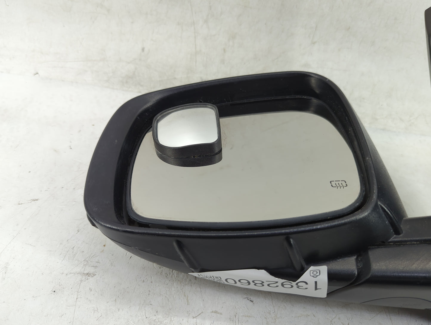2019 Dodge Caravan Driver Side View Mirror - Left Door Mirror OEM Used - Oemusedautoparts1.com