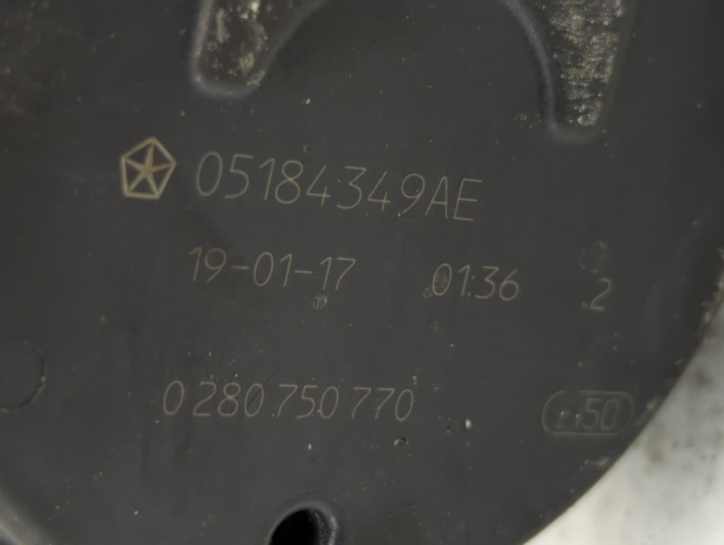 2019 Dodge Caravan Throttle Body P/N:05184349AE Fits Fits 2011 2012 2013 2014 2015 2016 2017 2018 2020 2021 2022 OEM Used Au