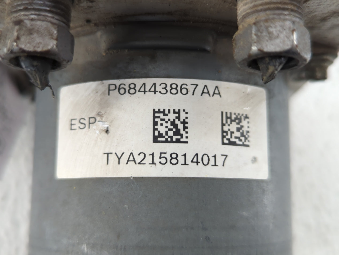 2019 Dodge Caravan ABS Pump Control Module Replacement P/N:P68443867AA Fits Fits 2015 2016 2017 2018 2020 OEM Used Auto Part