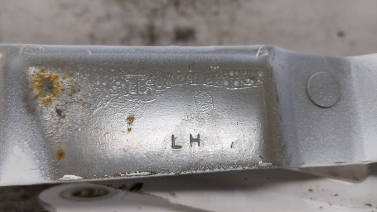 2019 Dodge Challenger Trunk Lid-hinge Left Drivers Side - Oemusedautoparts1.com