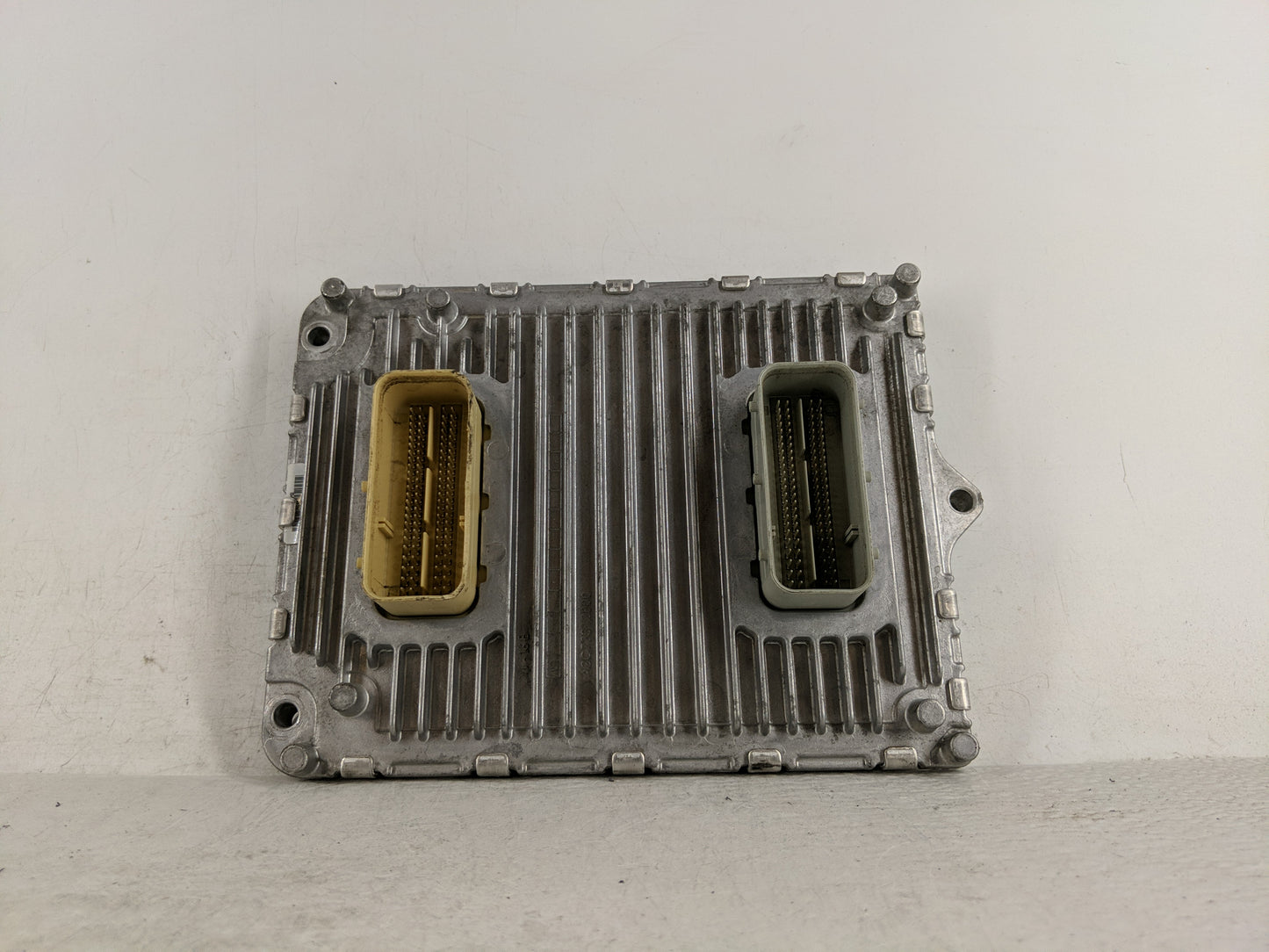 2018-2019 Dodge Challenger PCM Engine Control Computer ECU ECM PCU OEM P/N:P68330904AA P68353048AC Fits Fits 2018 2019 OEM U