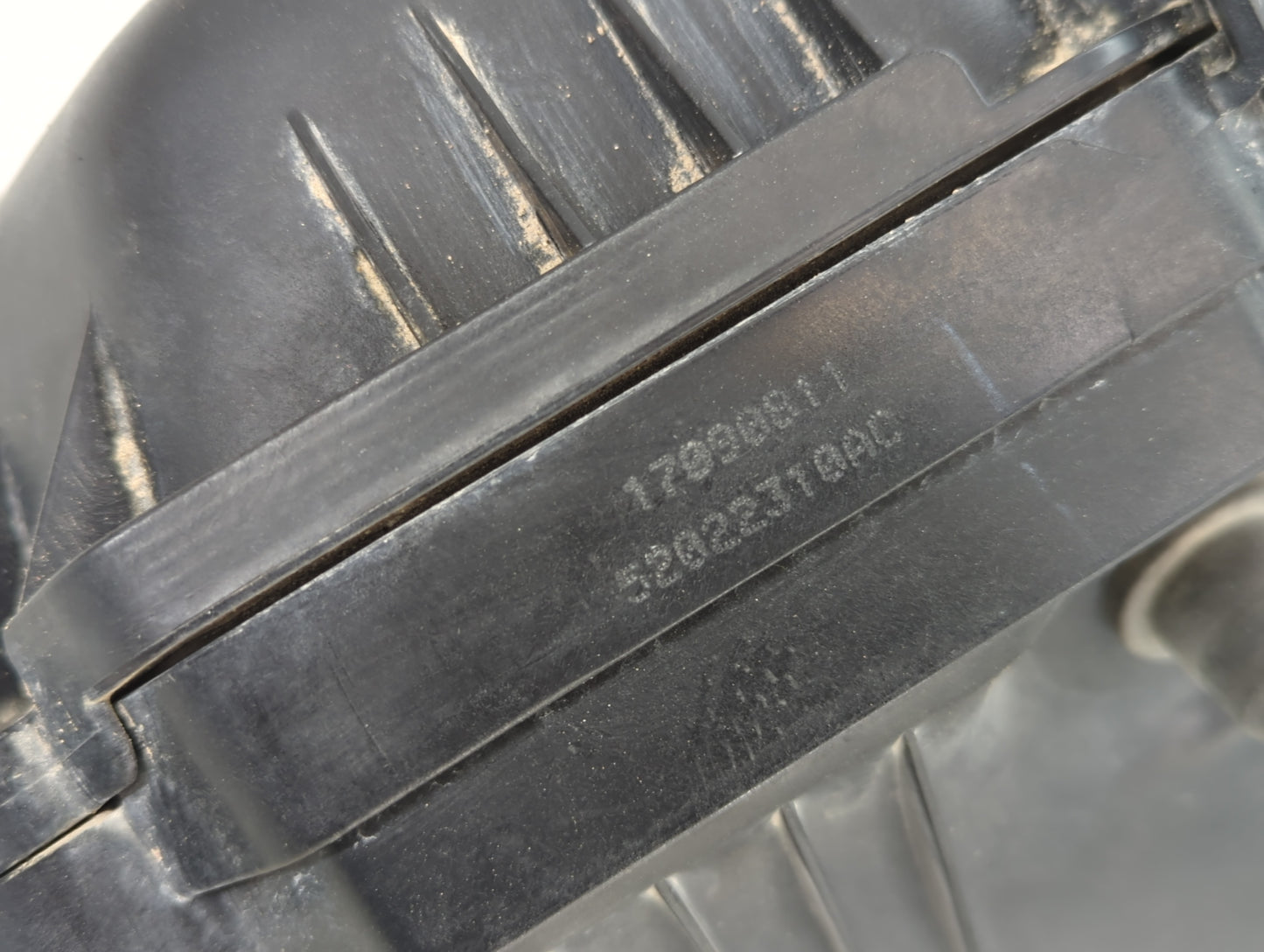 2011-2019 Dodge Challenger Air Cleaner Intake-duct Hose Tube - Oemusedautoparts1.com