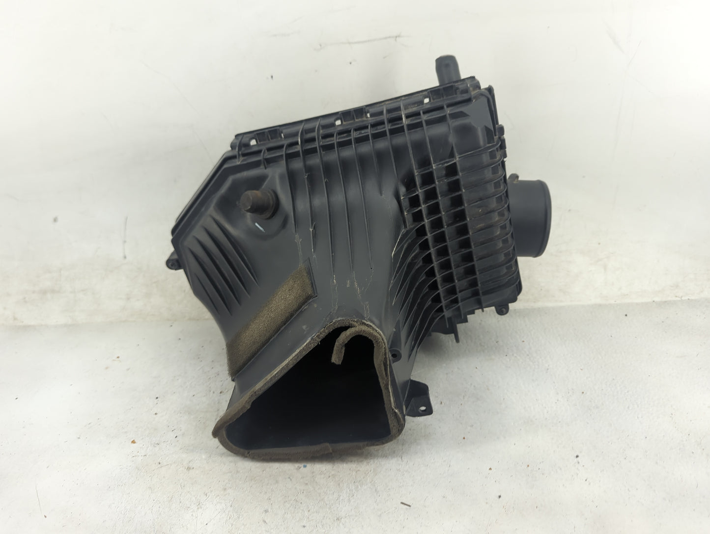2011-2019 Dodge Challenger Air Cleaner Intake-duct Hose Tube 1476608 - Oemusedautoparts1.com