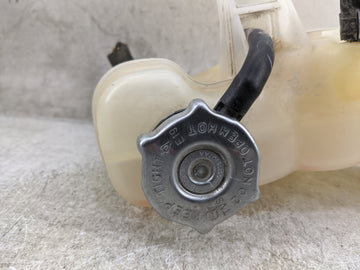 2011 Dodge Challenger Radiator Coolant Overflow Expansion Tank Bottle 1476937
