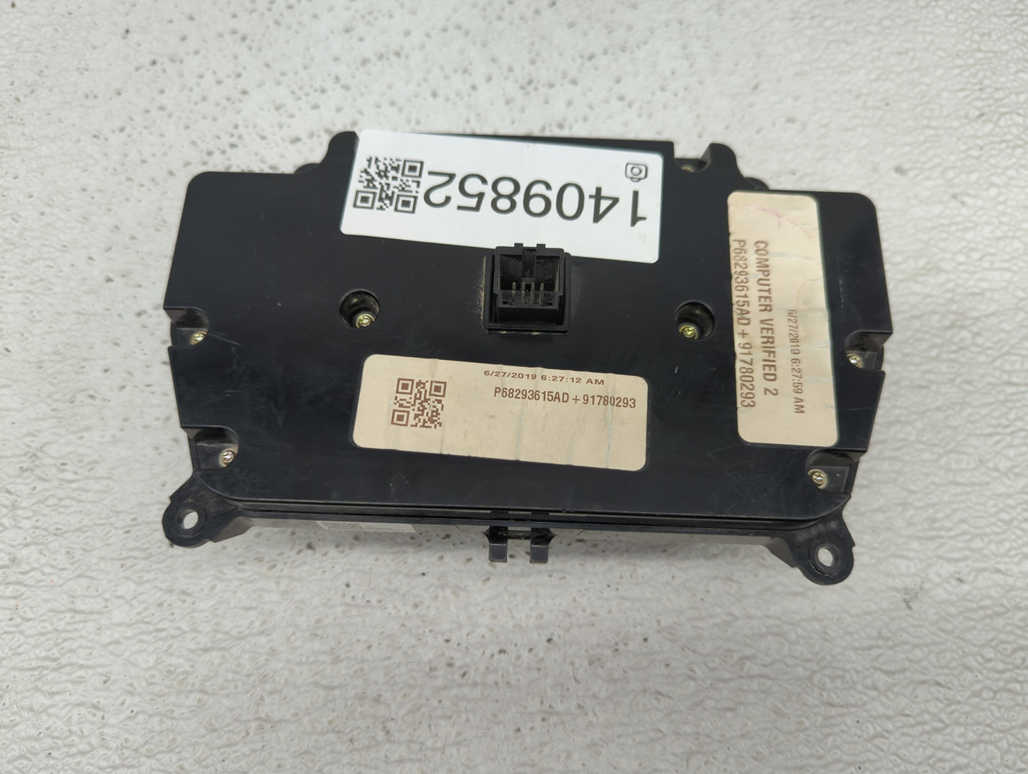 2017-2021 Dodge Charger Climate Control Module Temperature AC/Heater Replacement P/N:68293615AD Fits Fits 2017 2018 2019 202