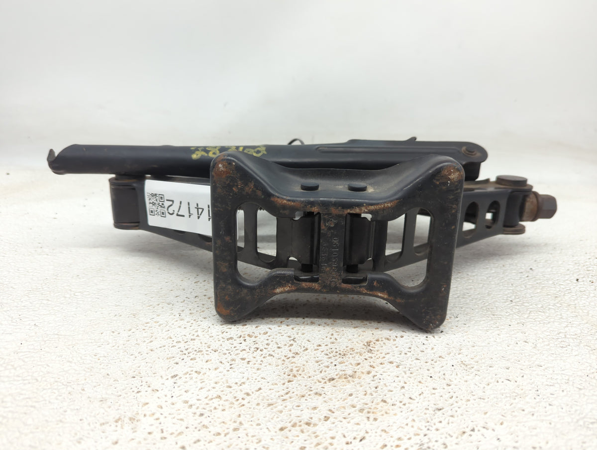 2019 Dodge Charger Spare Scissor Car Jack 1414172 - Oemusedautoparts1.com