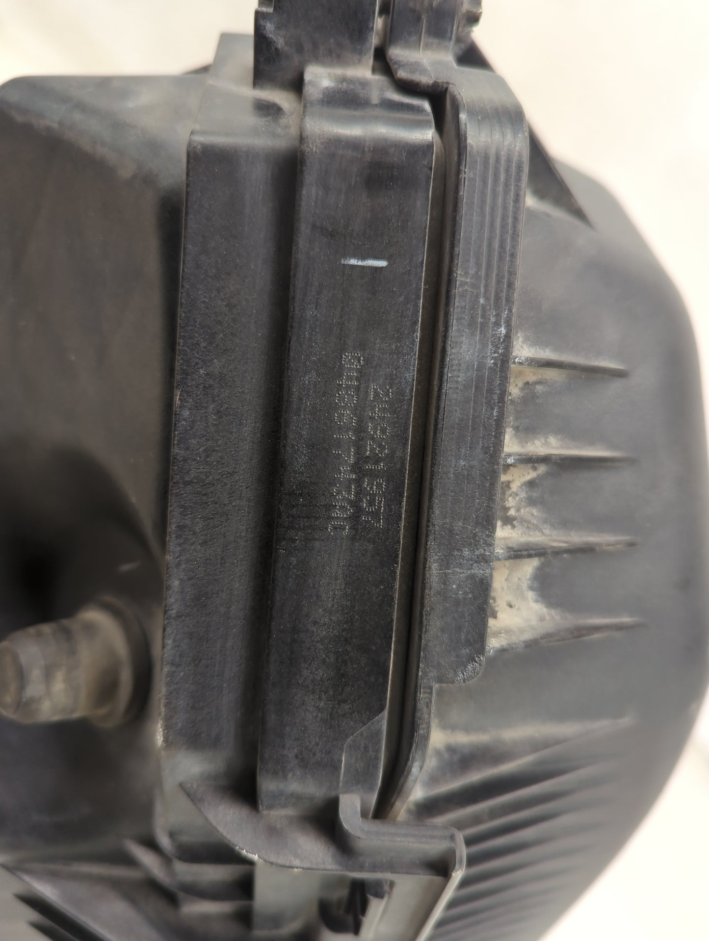 2011-2019 Dodge Charger Air Cleaner Intake-duct Hose Tube - Oemusedautoparts1.com