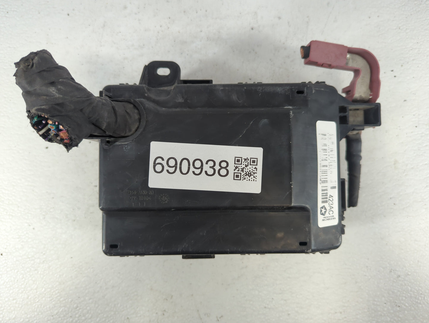 2019-2020 Dodge Charger Fusebox Fuse Box Panel Relay Module P/N:423AC PP-TD10, 7154-7630-30 Fits Fits 2019 2020 OEM Used Aut