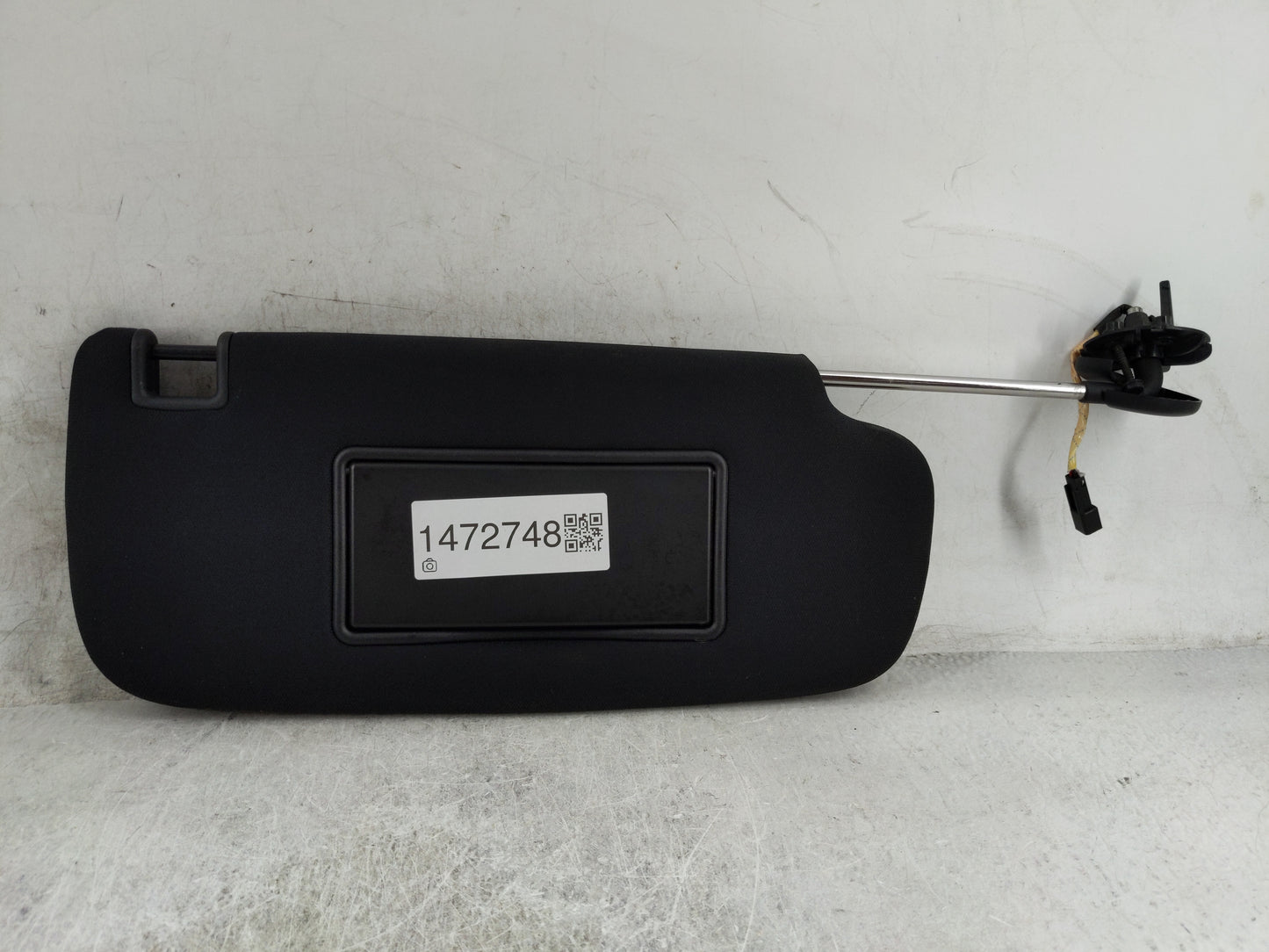 2011-2022 Dodge Durango Sun Visor Shade Replacement Passenger Right Mirror Fits OEM Used Auto Parts - Oemusedautoparts1.com