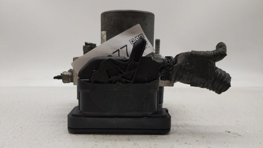 2015-2018 Dodge Grand Caravan ABS Pump Control Module Replacement P/N:P68183803AC 68183803AC Fits Fits 2015 2016 2017 2018 OEM Used Auto Parts