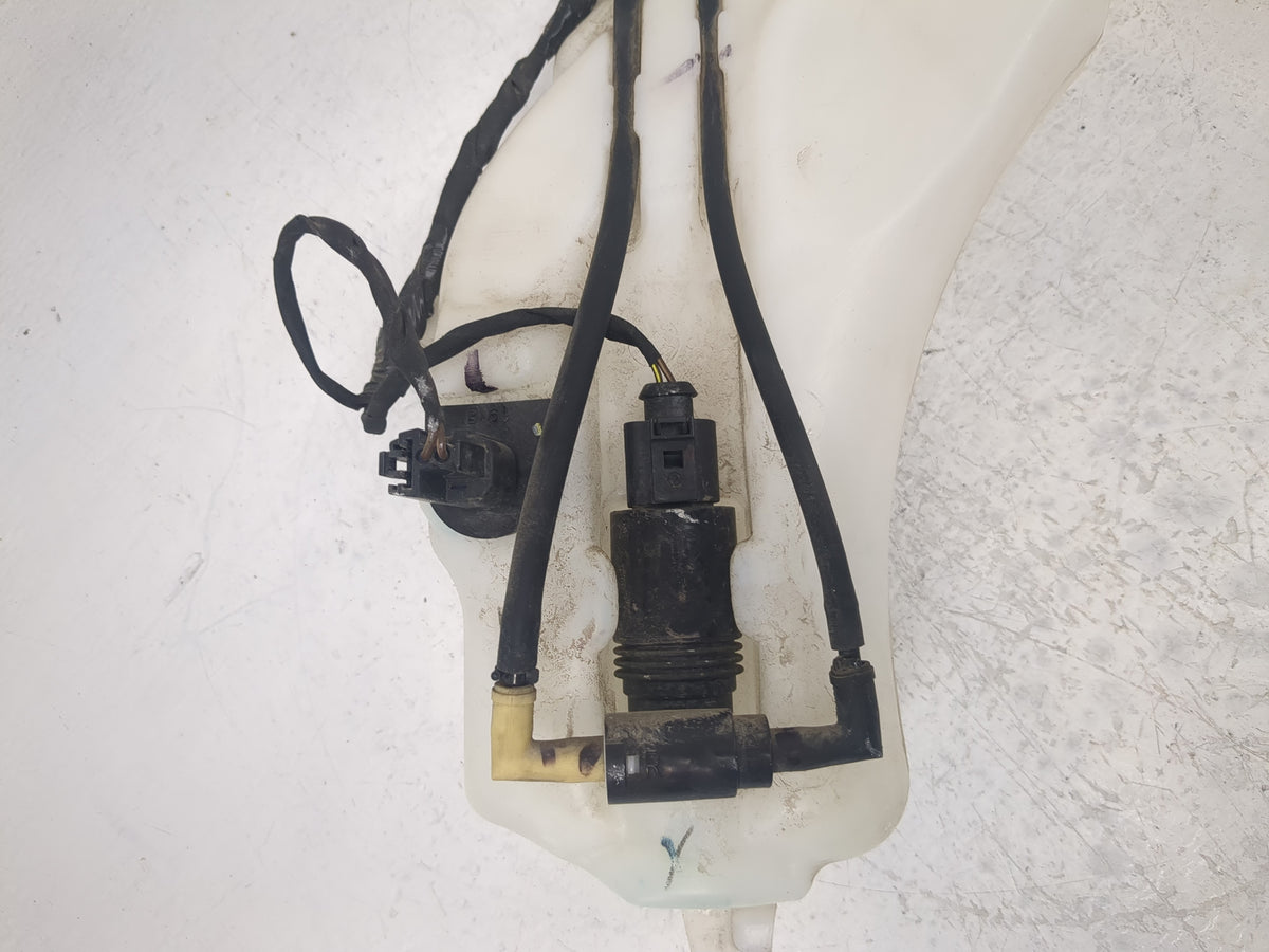 2019 Dodge Journey Windshield Washer Fluid Reservoir Bottle 1250420 - Oemusedautoparts1.com