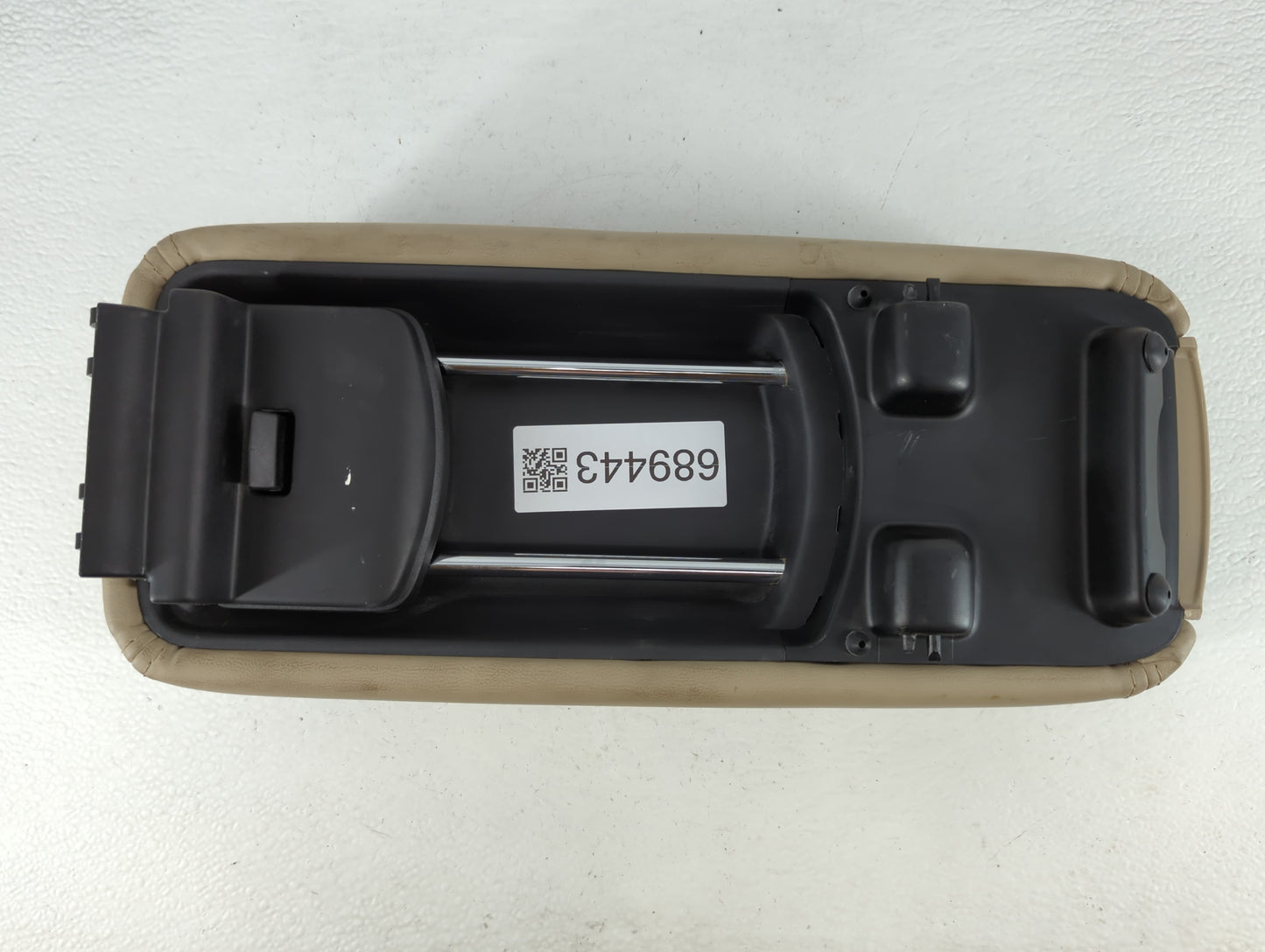 2012-2020 Dodge Journey Center Console Armrest Cover Lid Fits Fits 2012 2013 2014 2015 2016 2017 2018 2019 2020 OEM Used Aut