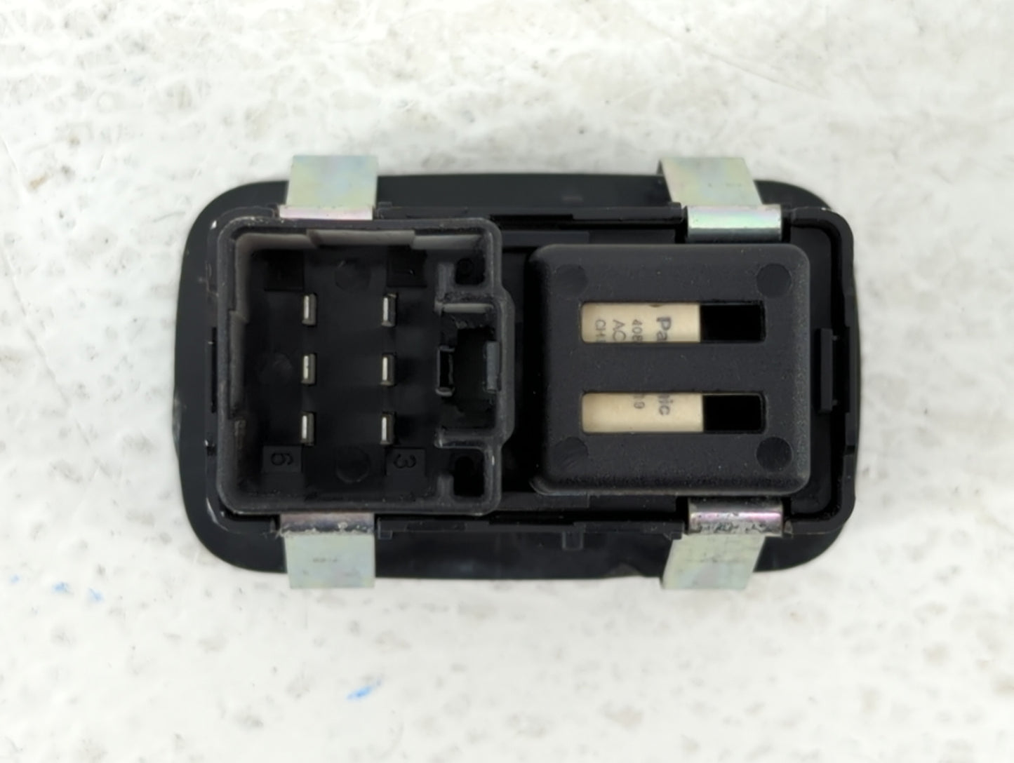 Dodge Ram 1500 Passenger Right Power Window Switch 68214156aa - Oemusedautoparts1.com