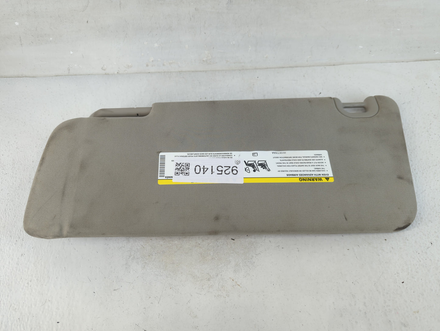 2019 Dodge Ram 1500 Sun Visor Shade Replacement Passenger Right Mirror Fits OEM Used Auto Parts - Oemusedautoparts1.com