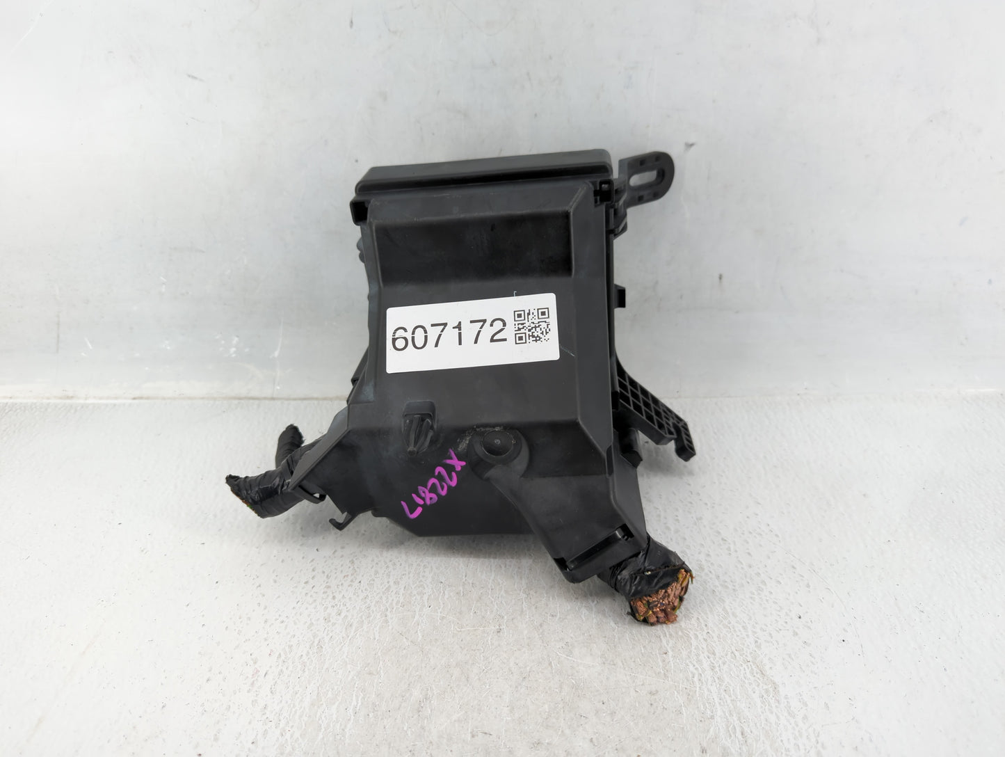 2018-2020 Ford Ecosport Fusebox Fuse Box Panel Relay Module P/N:GN15-12A581-LZG Fits Fits 2018 2019 2020 OEM Used Auto Parts