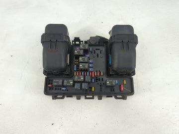 2019-2020 Ford Edge Fusebox Fuse Box Panel Relay Module P/N:G2GT-14A075AA Fits Fits 2019 2020 OEM Used Auto Parts