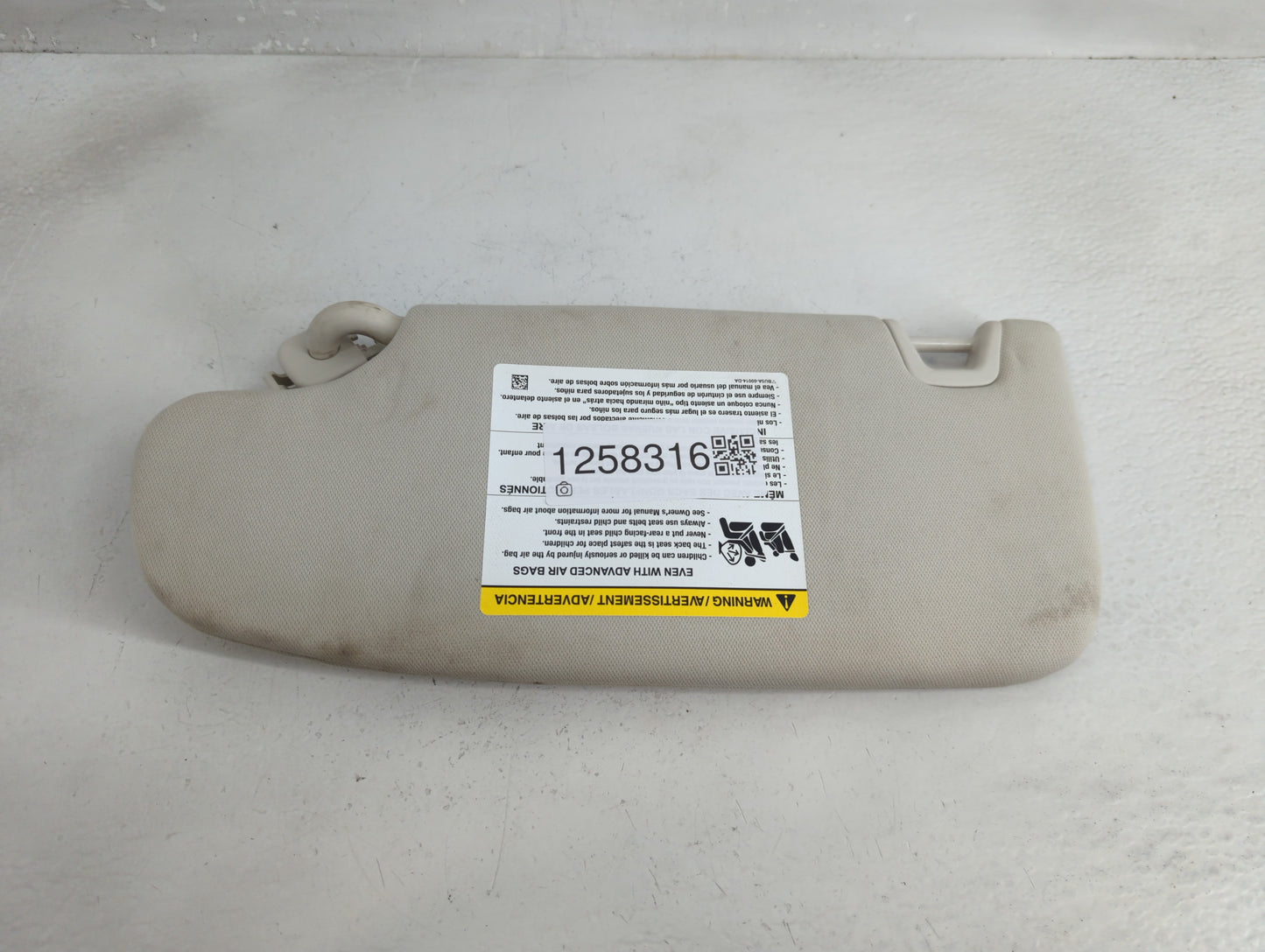 2015-2020 Ford Edge Sun Visor Shade Replacement Passenger Right Mirror Fits Fits 2015 2016 2017 2018 2019 2020 OEM Used Auto
