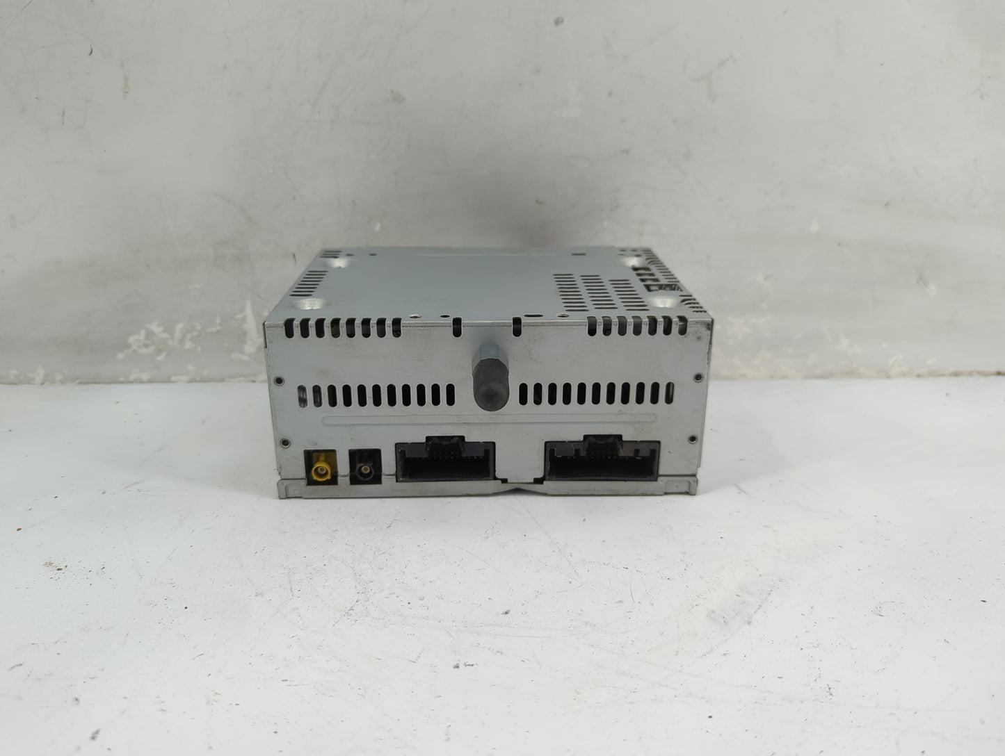 2019 Ford Edge Radio AM FM Cd Player Receiver Replacement P/N:EB5T-19C107-HA KT4T-19C107-CE Fits OEM Used Auto Parts - Oemus