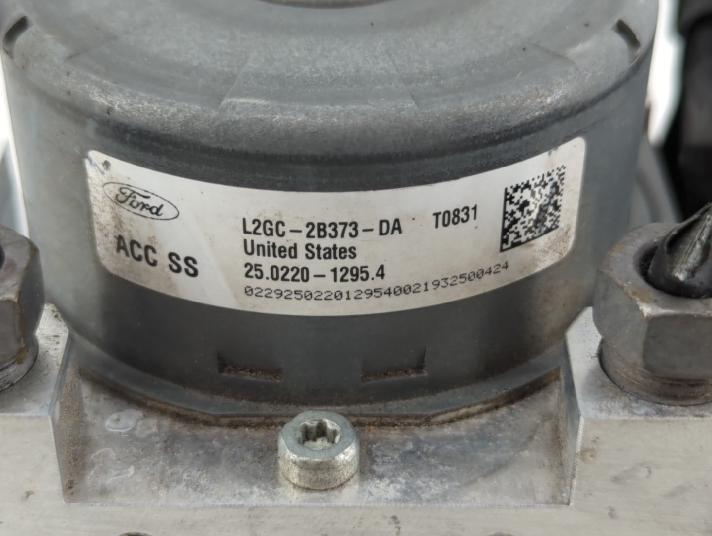 2019-2020 Ford Edge ABS Pump Control Module Replacement P/N:L2GC-2B373-DA Fits Fits 2019 2020 OEM Used Auto Parts - Oemuseda
