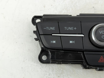 2017-2019 Ford Escape Radio AM FM Cd Player Receiver Replacement P/N:JJ5T-18K811 HA Fits Fits 2017 2018 2019 OEM Used Auto Parts