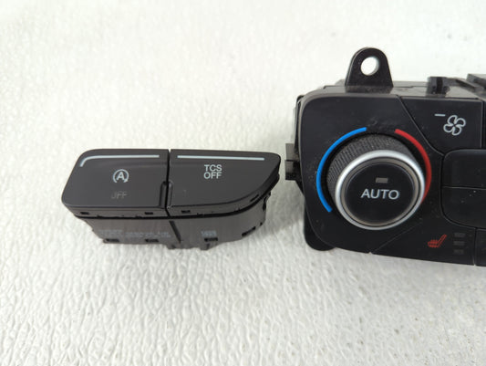2018-2019 Ford Escape Climate Control Module Temperature AC/Heater Replacement P/N:GJ5T-18C612-CK Fits Fits 2018 2019 OEM Used Auto Parts