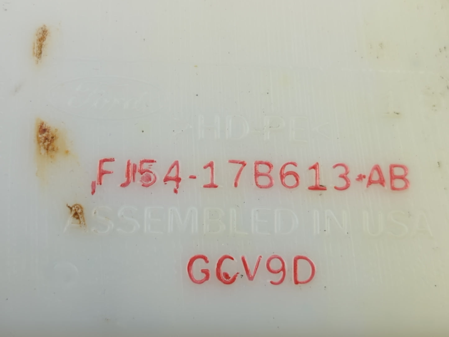 2015-2019 Ford Escape Windshield Washer Fluid Reservoir Bottle Oem - Oemusedautoparts1.com