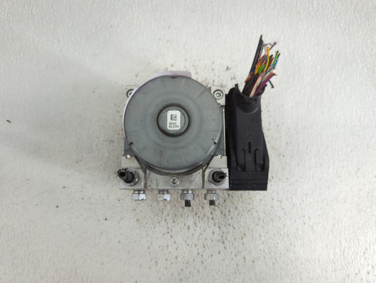 2017-2019 Ford Escape ABS Pump Control Module Replacement P/N:GV61-2C405-CL Fits Fits 2017 2018 2019 OEM Used Auto Parts