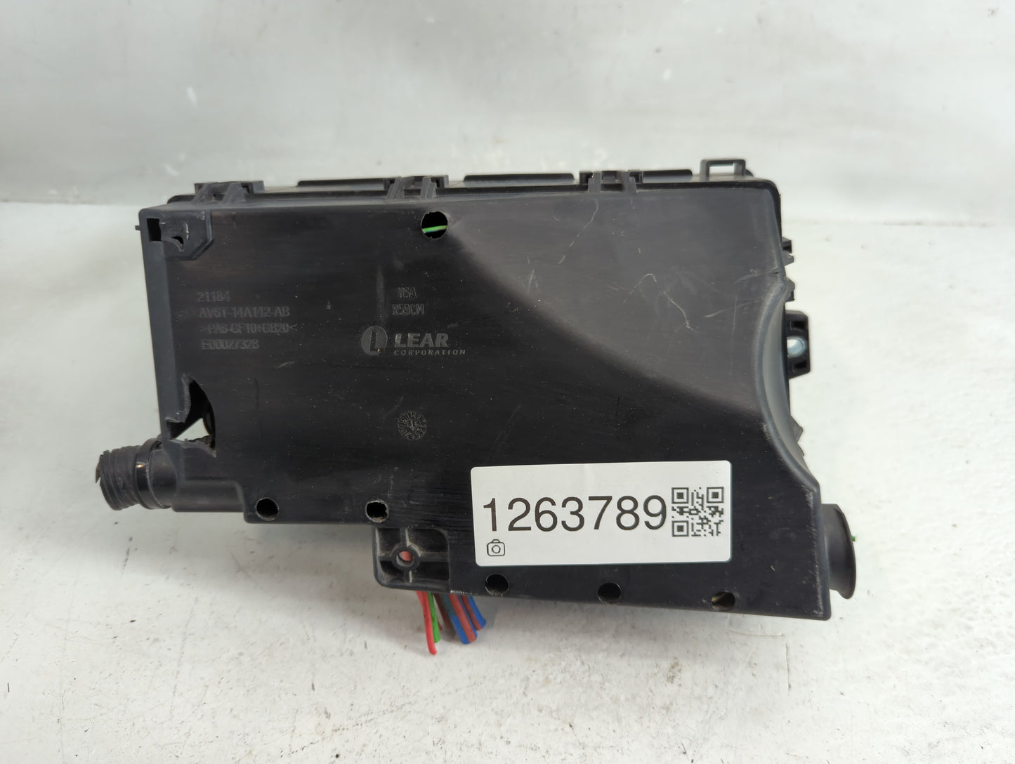 2019 Ford Escape Fusebox Fuse Box Panel Relay Module P/N:GJ7T-14A076-CA 19648 000 002, 21090 000 001 Fits OEM Used Auto Part