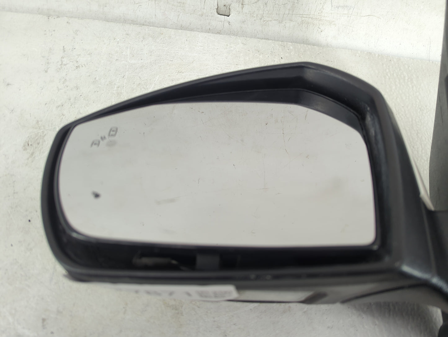 2017-2019 Ford Escape Driver Side View Mirror - Left Door Mirror OEM Used - Oemusedautoparts1.com