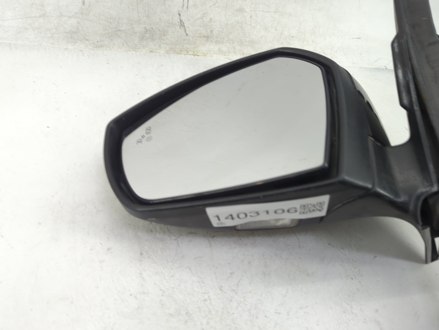 2017-2019 Ford Escape Driver Side View Mirror - Left Door Mirror OEM Used - Oemusedautoparts1.com