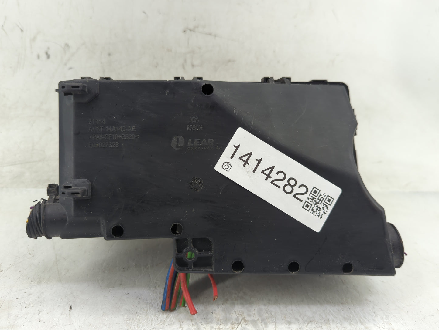 2019 Ford Escape Fusebox Fuse Box Panel Relay Module P/N:GJ7T-14A076-CA 19648 000 002, 21090 000 001 Fits OEM Used Auto Part