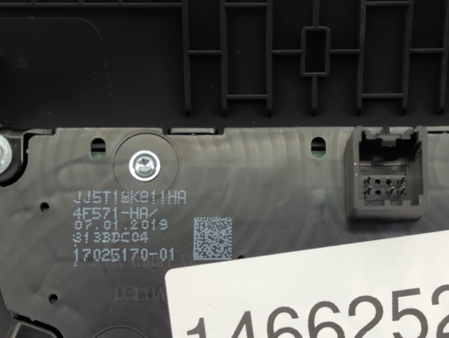 2017-2019 Ford Escape Radio Control Panel Black 1466252 - Oemusedautoparts1.com