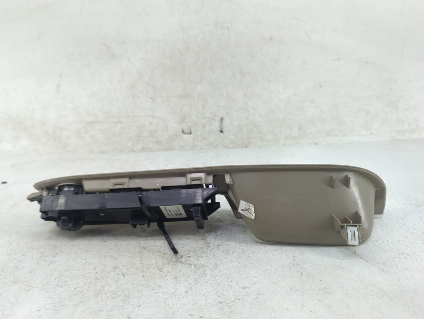 2013-2019 Ford Escape Master Power Window Switch Replacement Driver Side Left P/N:F1ET-14A132-AC Fits OEM Used Auto Parts -