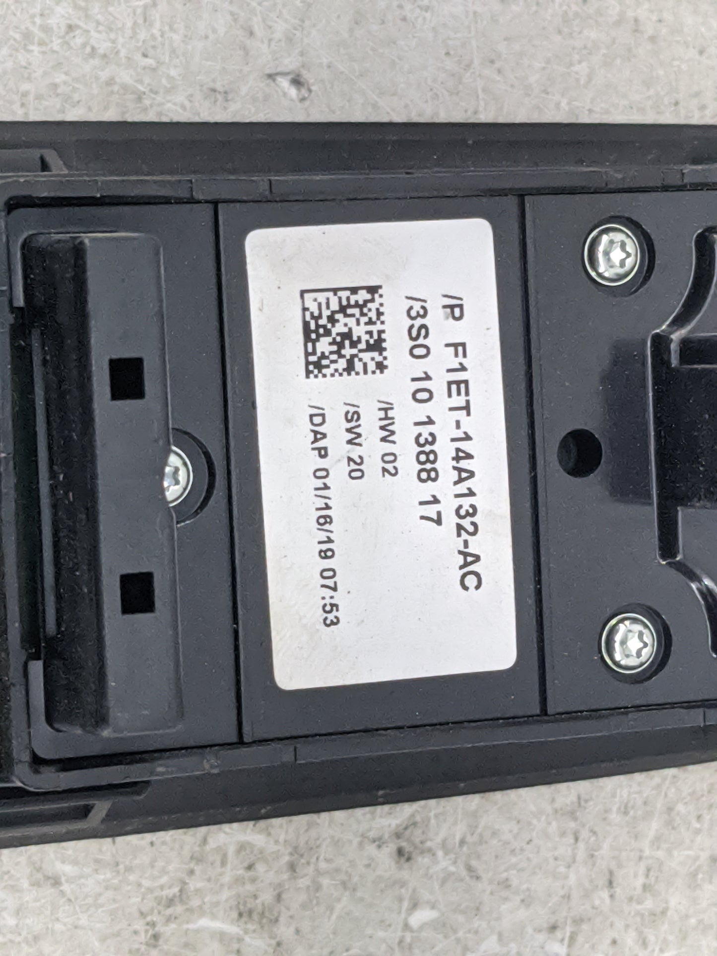 2013-2019 Ford Escape Master Power Window Switch Replacement Driver Side Left P/N:F1ET-14A132-AC Fits OEM Used Auto Parts -