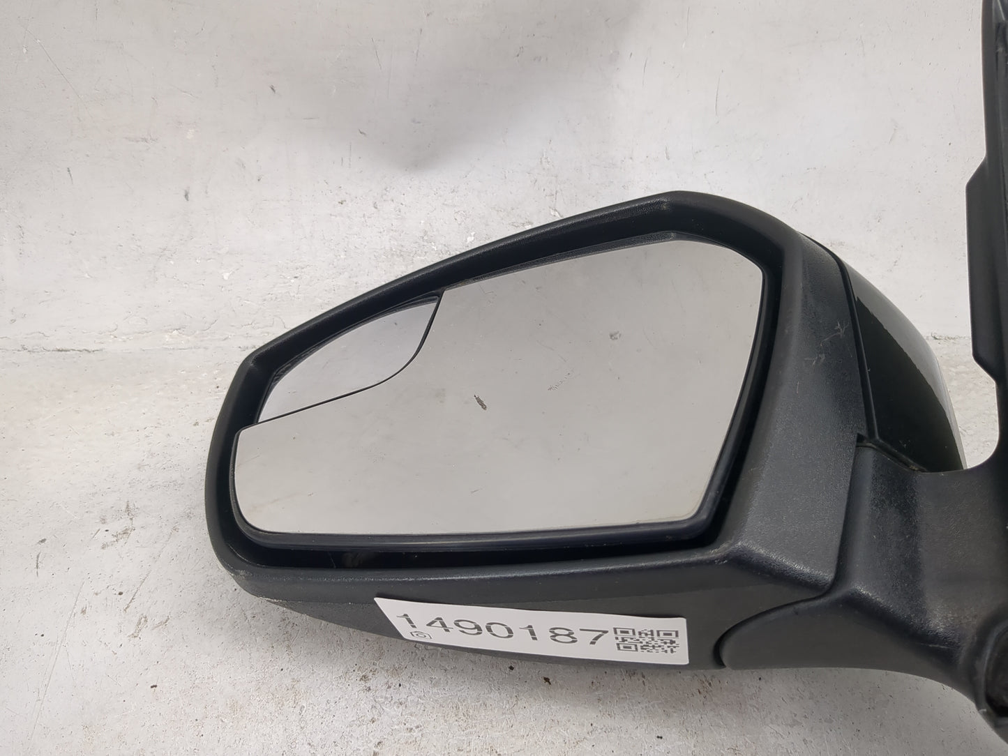 2017-2019 Ford Escape Driver Side View Mirror - Left Door Mirror OEM Used - Oemusedautoparts1.com