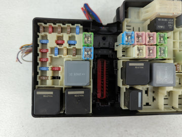 2019 Ford Escape Fusebox Fuse Box Panel Relay Module P/N:E00027328 AV6T-14A142-AB, E02345500, AV6T-14A067-AD Fits OEM Used Auto Parts