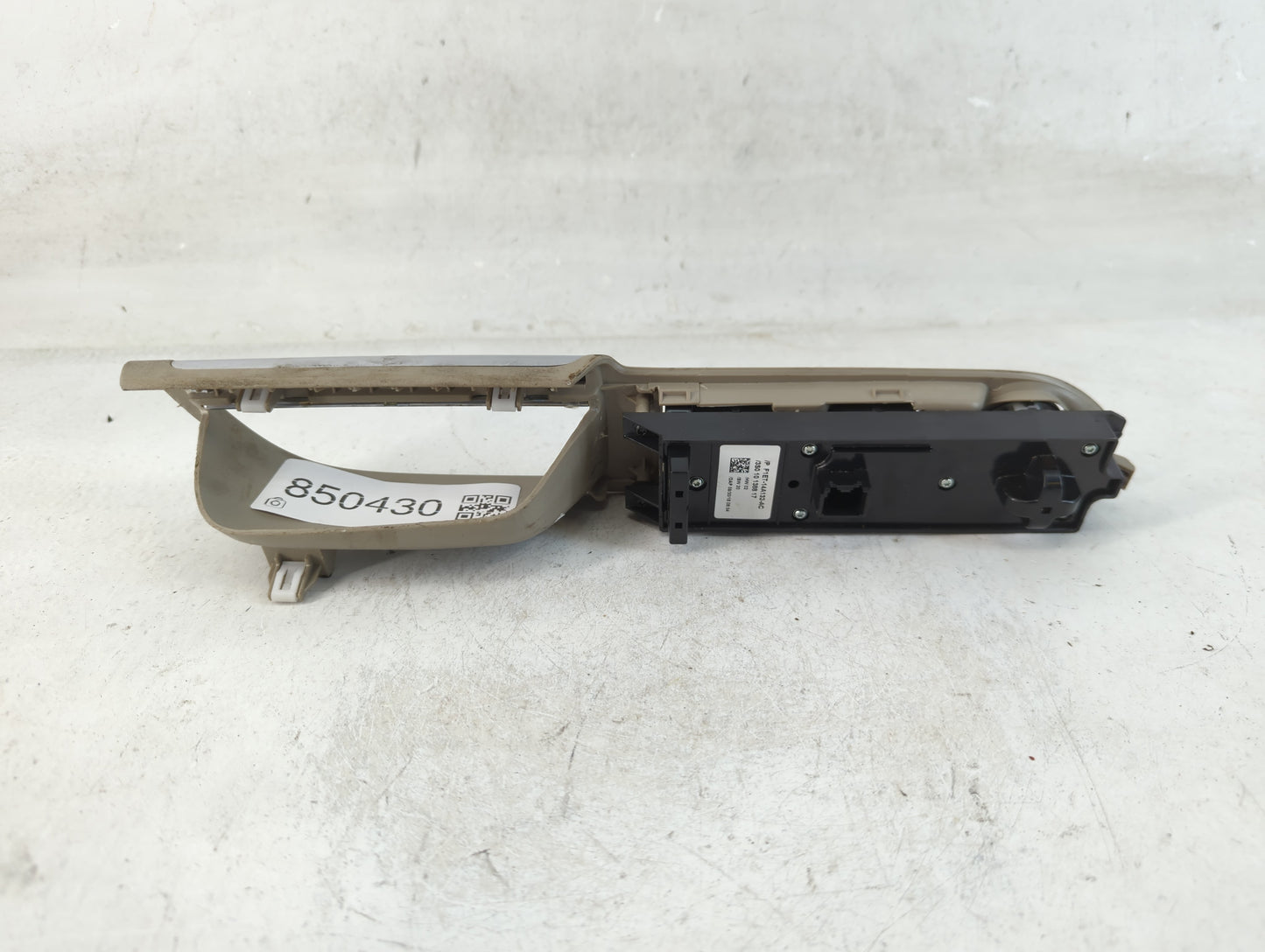 2013-2019 Ford Escape Master Power Window Switch Replacement Driver Side Left P/N:F1ET-14A132-AC Fits OEM Used Auto Parts -