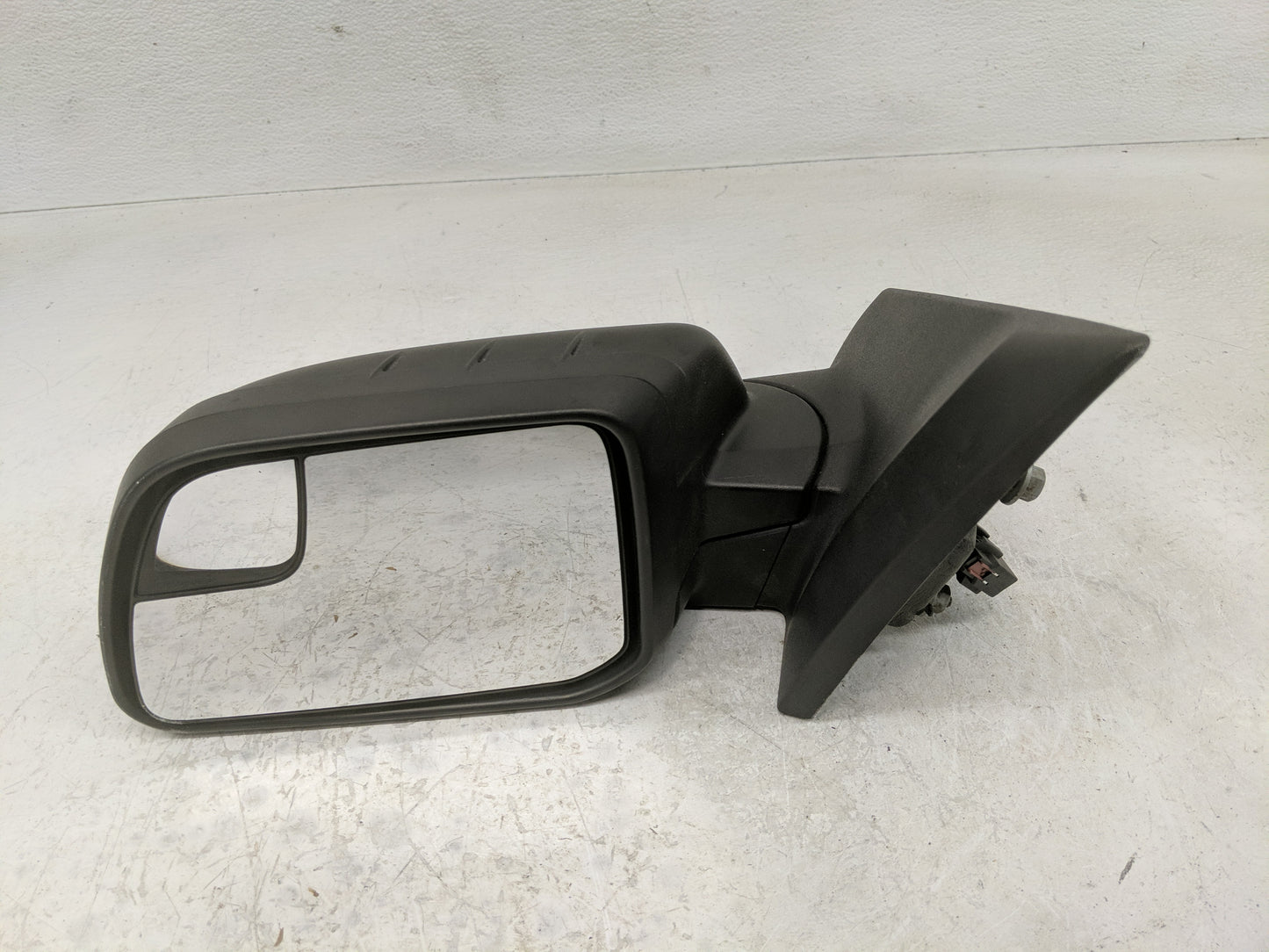 2013-2019 Ford Explorer Driver Side View Mirror - Left Door Mirror OEM Used - Oemusedautoparts1.com