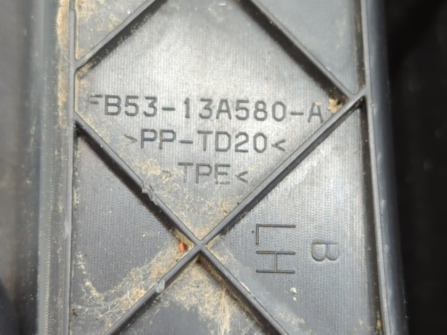 2019 Ford Explorer Tail Light Assembly Driver Left OEM P/N:FB53-13A580-A Fits OEM Used Auto Parts - Oemusedautoparts1.com