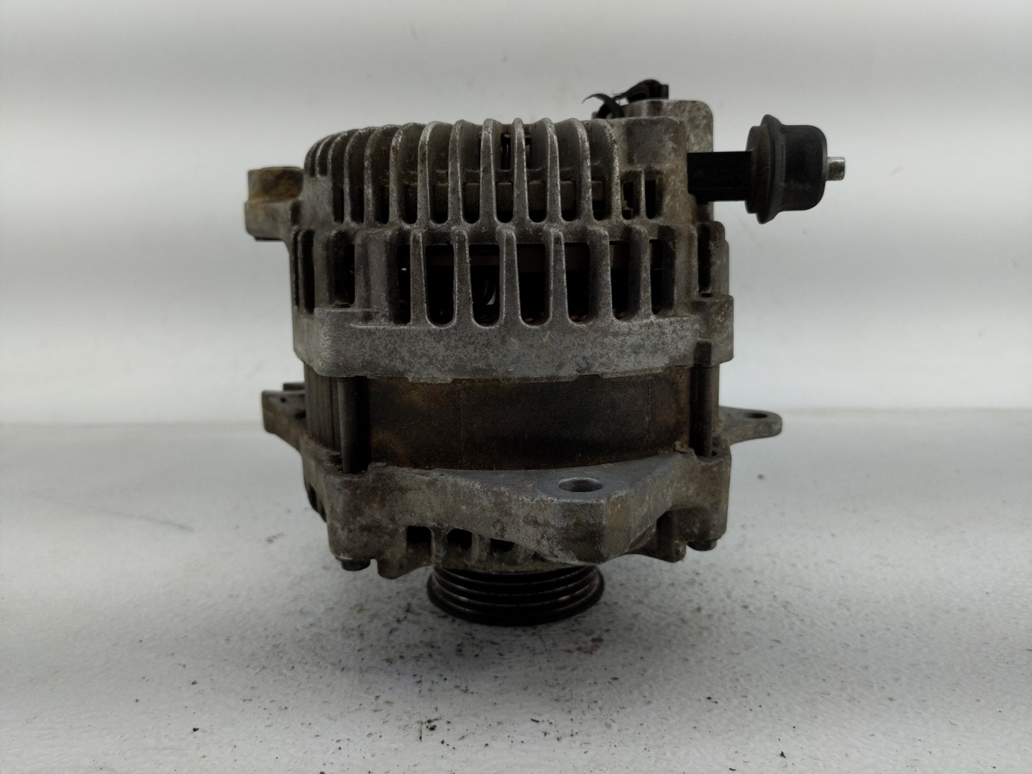 2011-2019 Ford Explorer Alternator Replacement Generator Charging Assembly Engine OEM P/N:DG1T-10300-CB Fits OEM Used Auto P