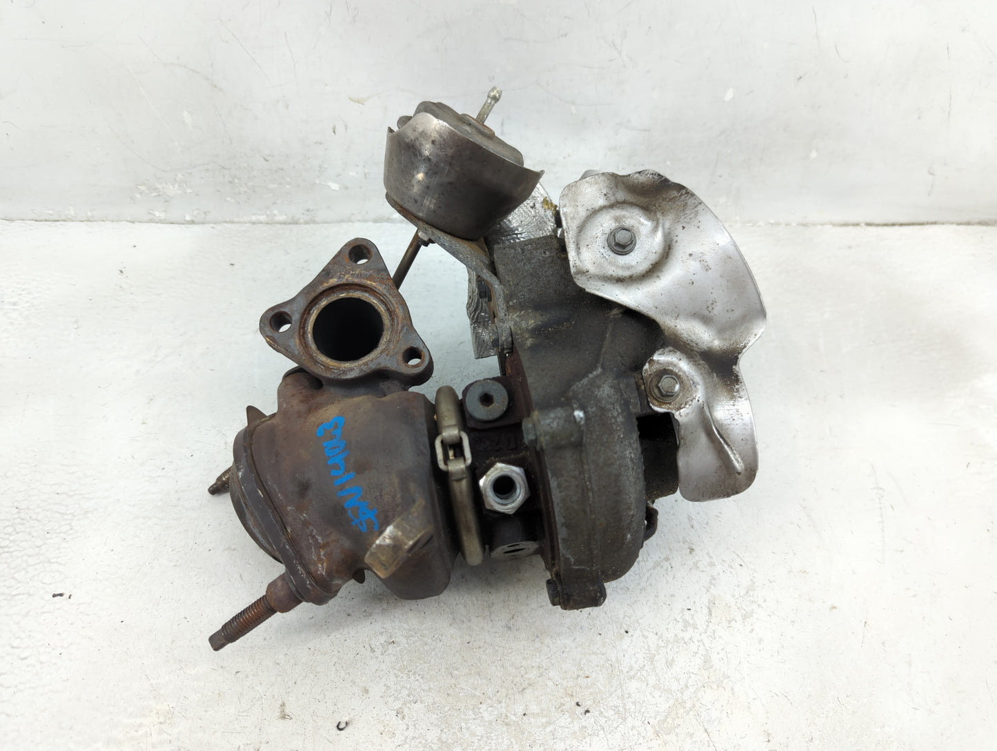 2011-2019 Ford Explorer Throttle Body Fits Fits 2011 2012 2013 2014 2015 2016 2017 2018 2019 OEM Used Auto Parts - Oemusedau