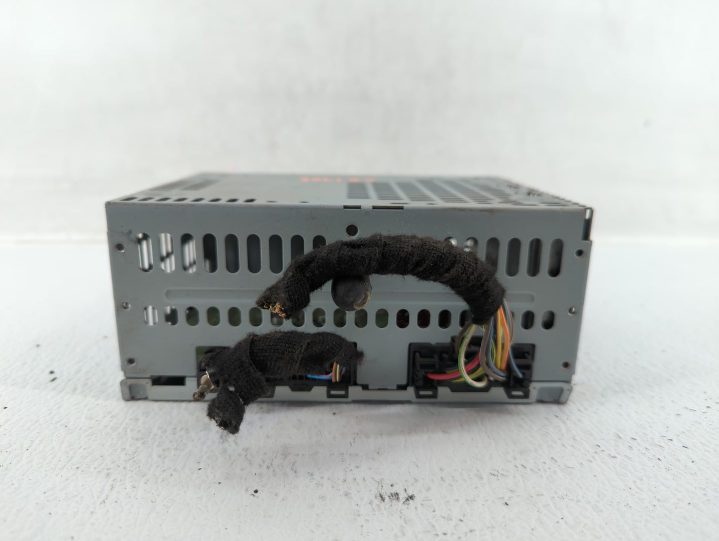 2019-2019 Ford Explorer Am Fm Cd Player Radio Receiver - Oemusedautoparts1.com