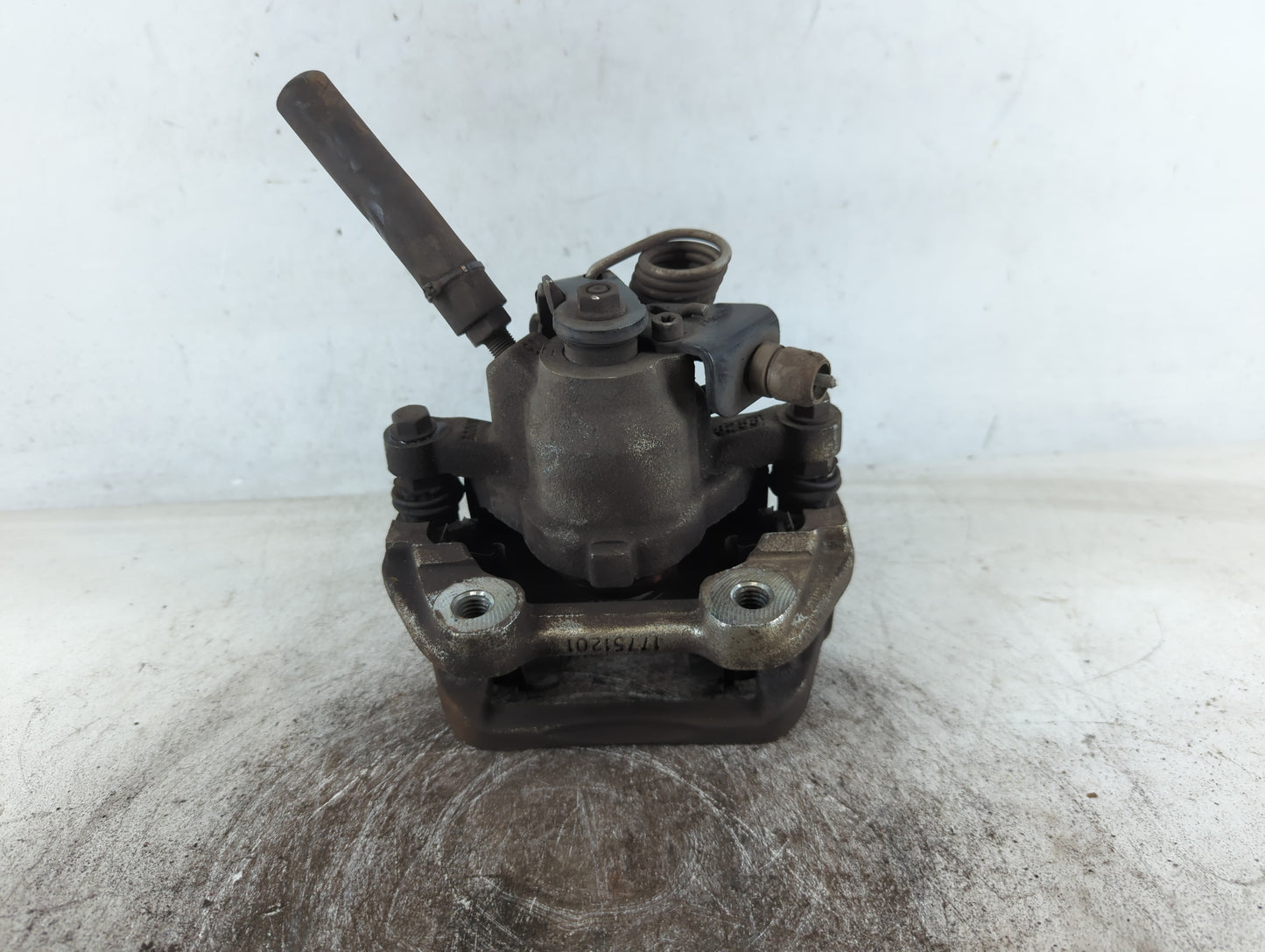 Ford Explorer Front Passenger Right Brake Caliper - Oemusedautoparts1.com