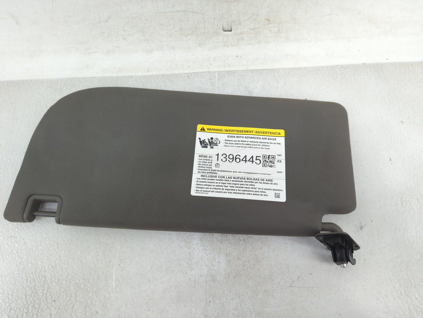 2018-2020 Ford F-150 Sun Visor Shade Replacement Passenger Right Mirror Fits Fits 2018 2019 2020 OEM Used Auto Parts - Oemus